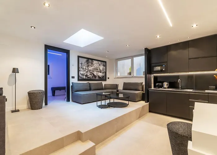Joivy Borghese Luxury